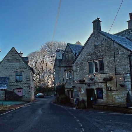 Bear Inn - Bisley Bisley  Exterior photo